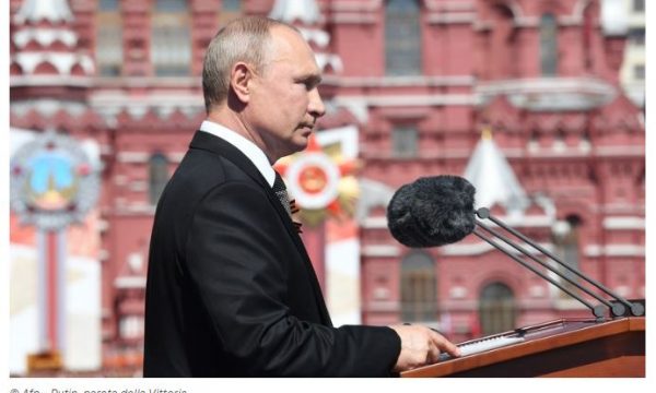 Russia for Putin. Presidente a vita e divieto costituzionale matrimonio gay