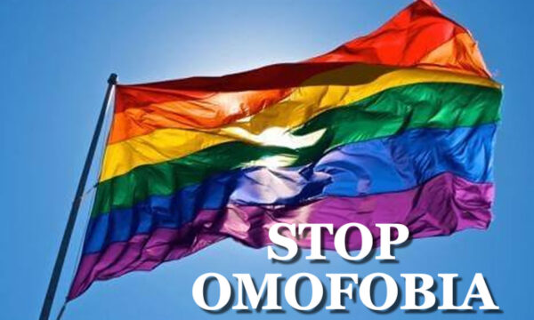 Insulti omofobi su FB di un professore di Messina a un giovane